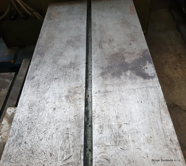 Rovnací deska 350x1500 - k lisu CDC 30 (3070 - PRIDAT Rovnaci deska k lisu CDC 30 (11).jpg)